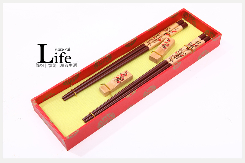 顶级礼品梅花图案雕筷子家用木属工艺雕刻筷配礼盒（深棕色）D2-0081