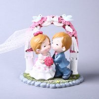 西式拱门婚庆树脂摆件情侣婚庆礼物