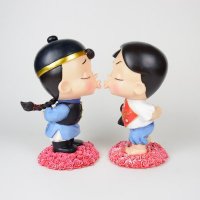 大禹家喜 结婚礼物创意家居礼品手绘娃娃特大号婚庆情侣对吻摆件DY9430