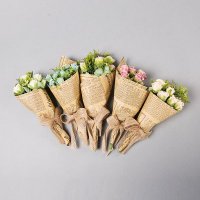 2号报纸把束 石榴玫瑰紫色/白色/蓝色/香槟色/玫红色 报纸+绢布