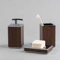 木纹卫浴三件套