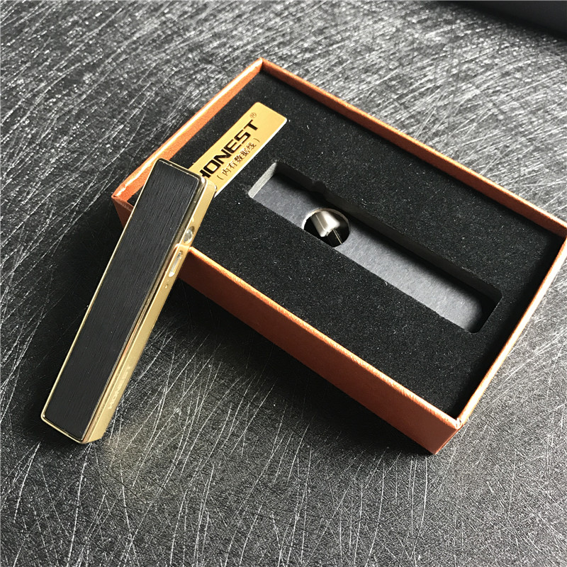 便携防风金属打火机小巧时尚创意打火机点烟器3