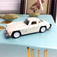 模型车 白色合金复古小轿车模型玩具车