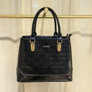 时尚单肩斜挎百搭女士大容量手提包