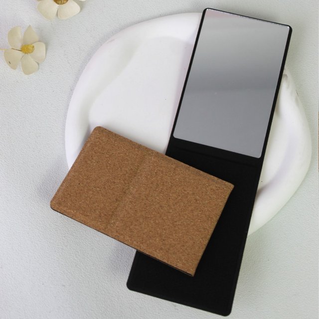 简约时尚软木质感长方便携口袋折叠高清化妆镜