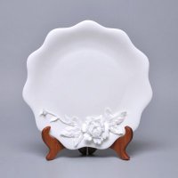 白色浮雕牡丹花富贵陶瓷餐盘子 创意家居装饰欧式现代西餐餐具（不含展示架）fg-006
